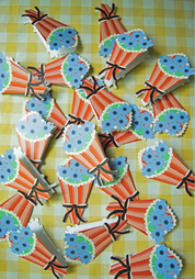 Flower Bouquet Die Cut Card