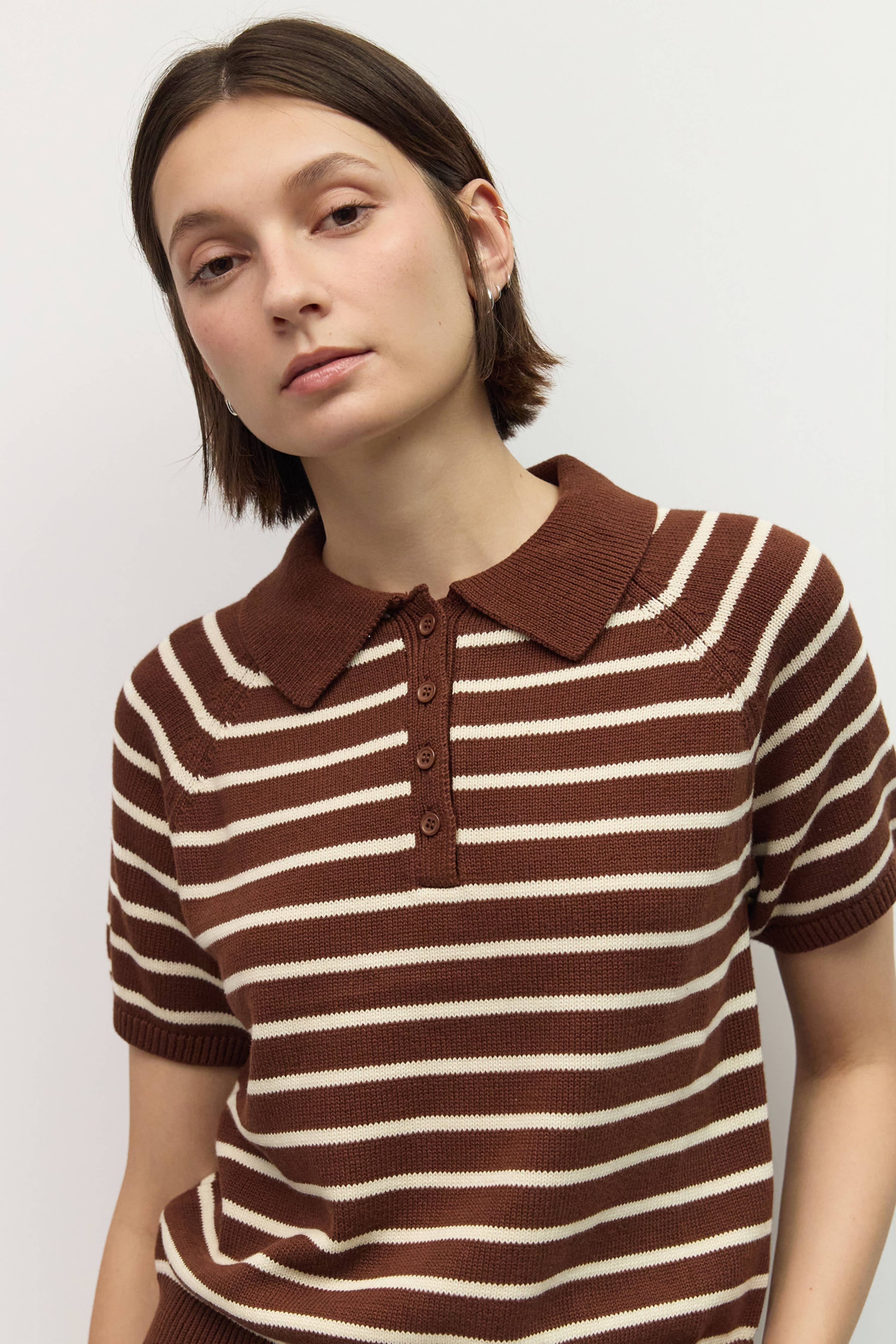 The Ana Top