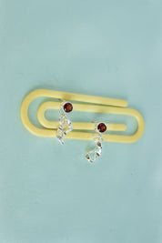Red Vine Studs