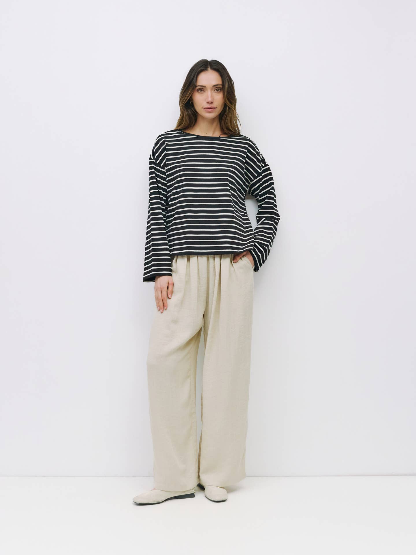 The Moore Top - Black/White