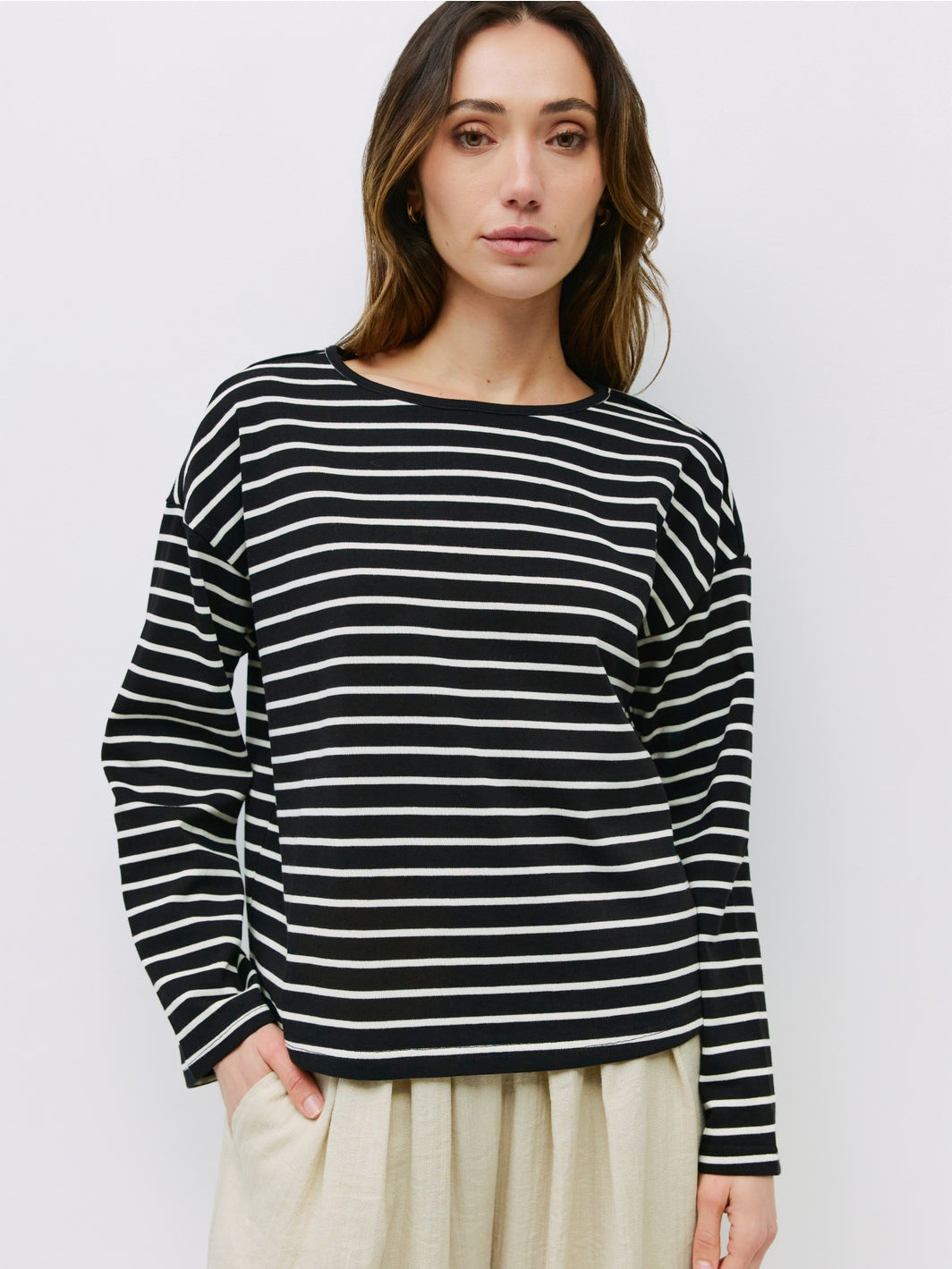 The Moore Top - Black/White