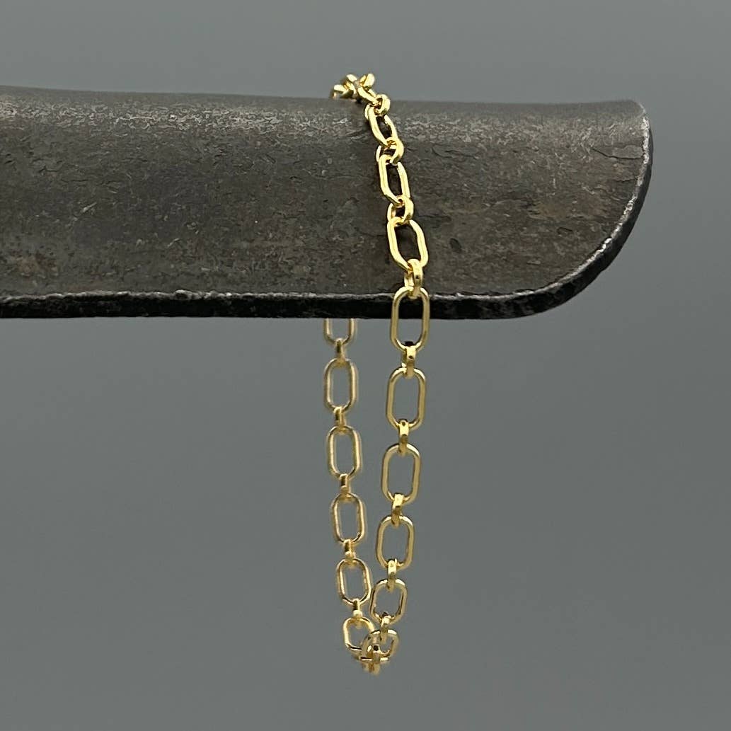 Oblong Link Chain Bracelet
