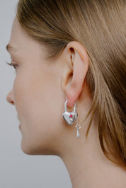 Loula Hoops