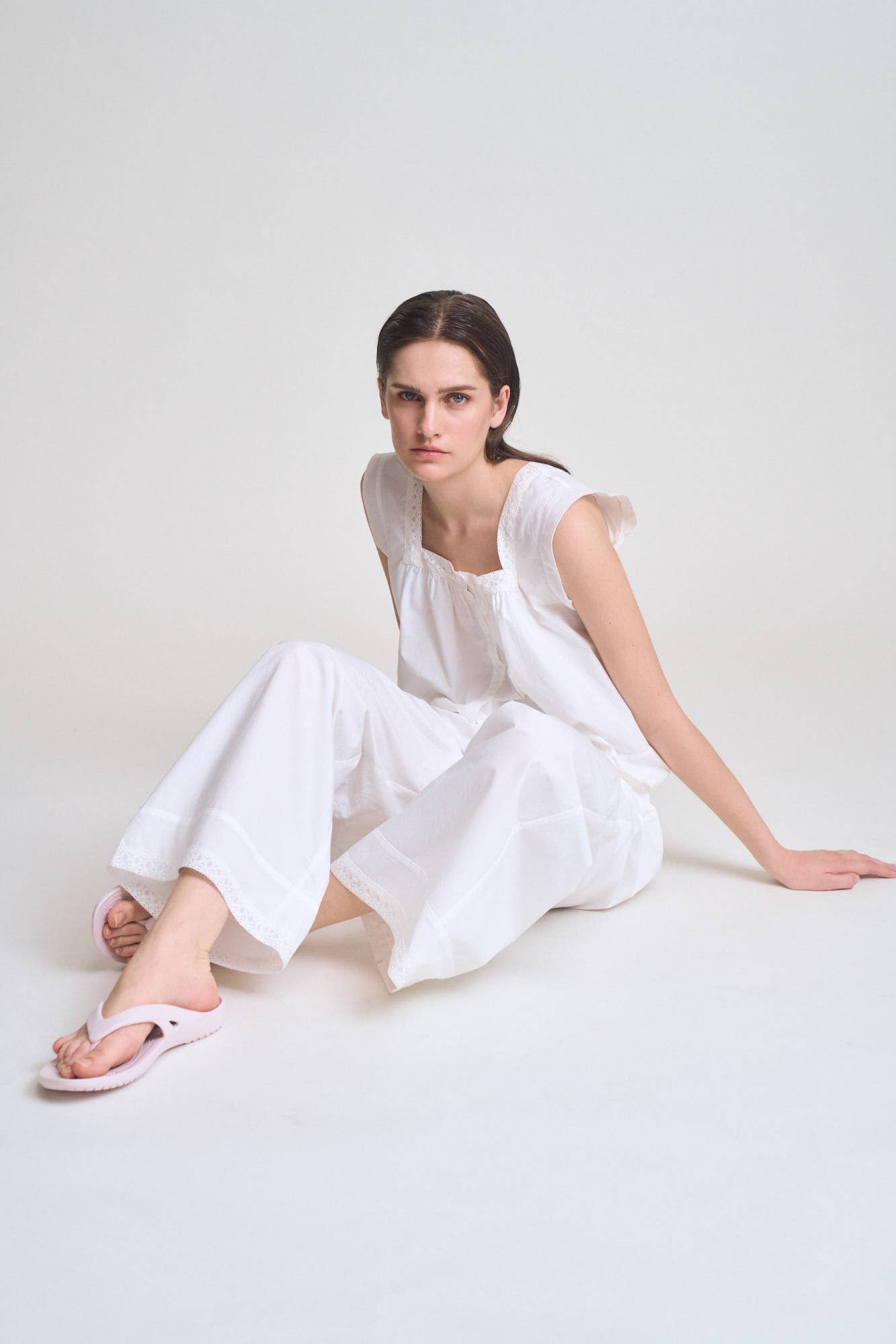 Eyelet Hem Detailed Cotton Pants
