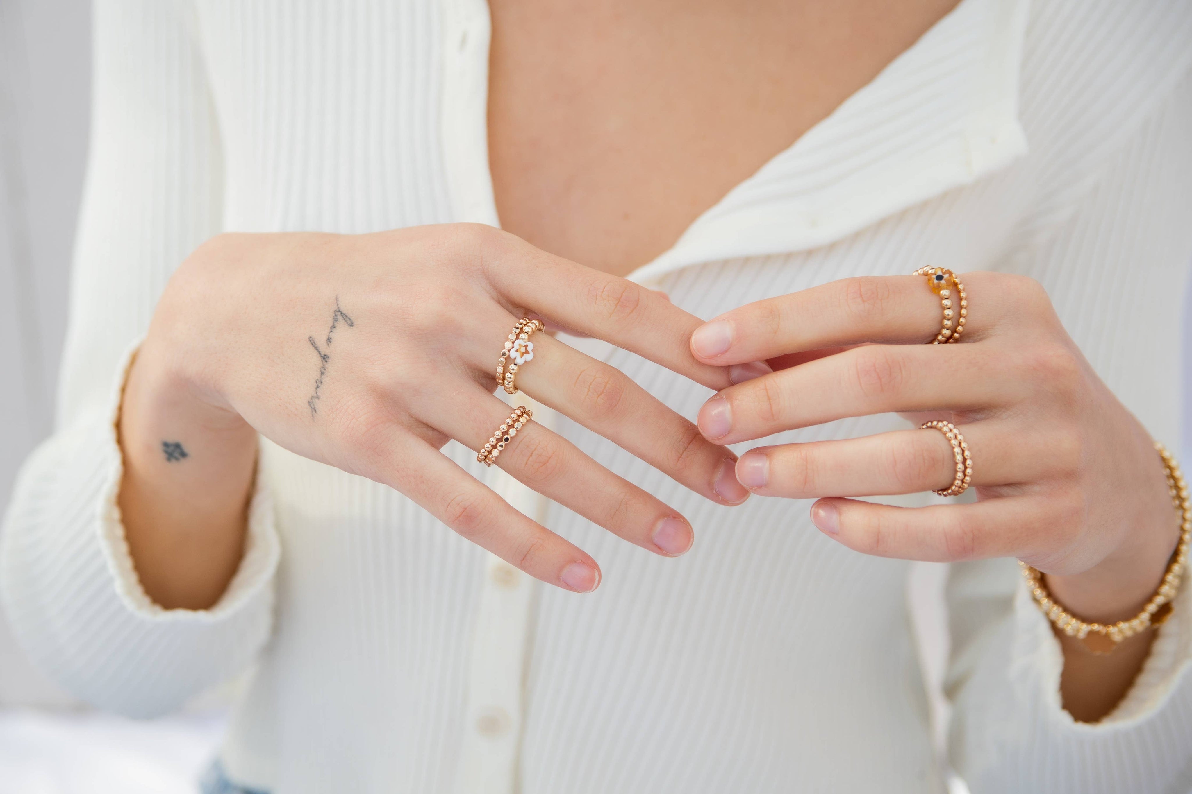 Flower Power Stretch Ring - Amber