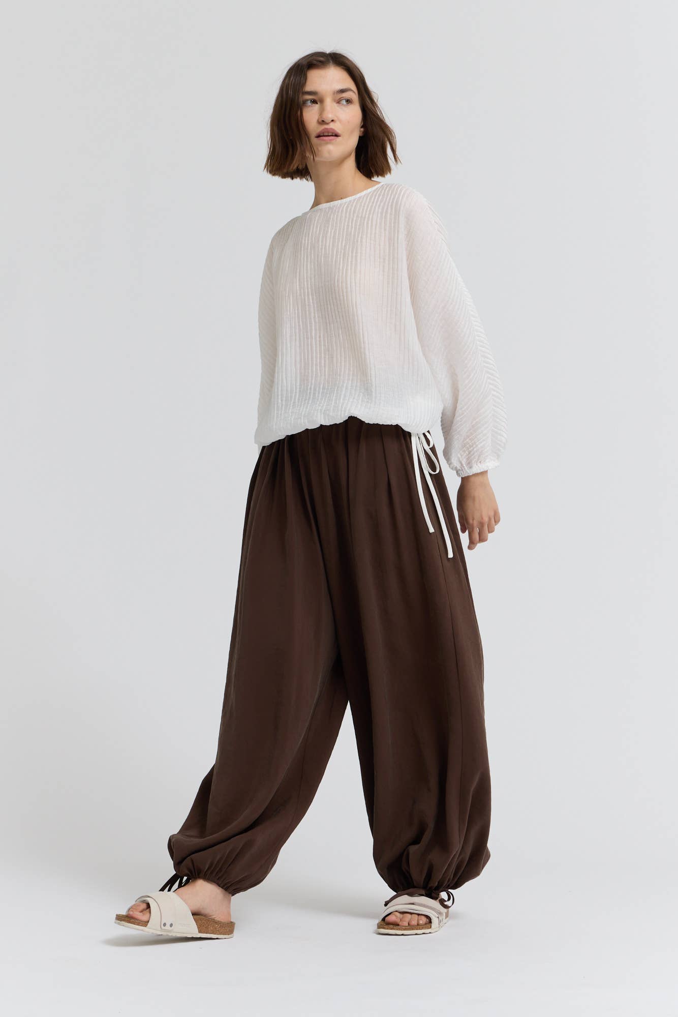 Pleated Waist Balloon Pants