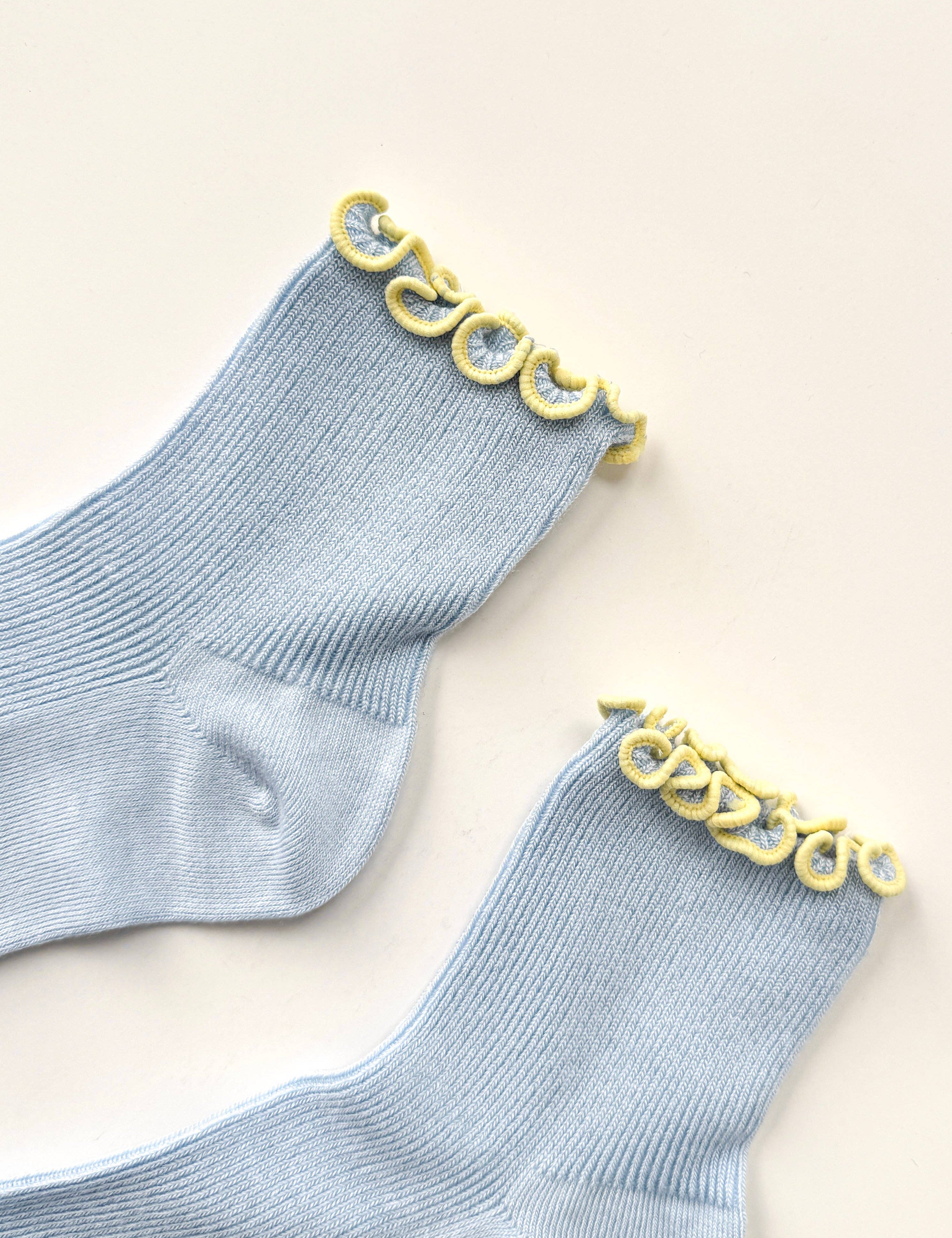 The Petite Ruffled Modal Socks