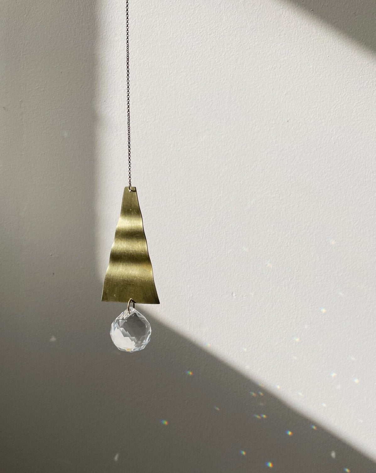Crimped Triangle Light Catcher