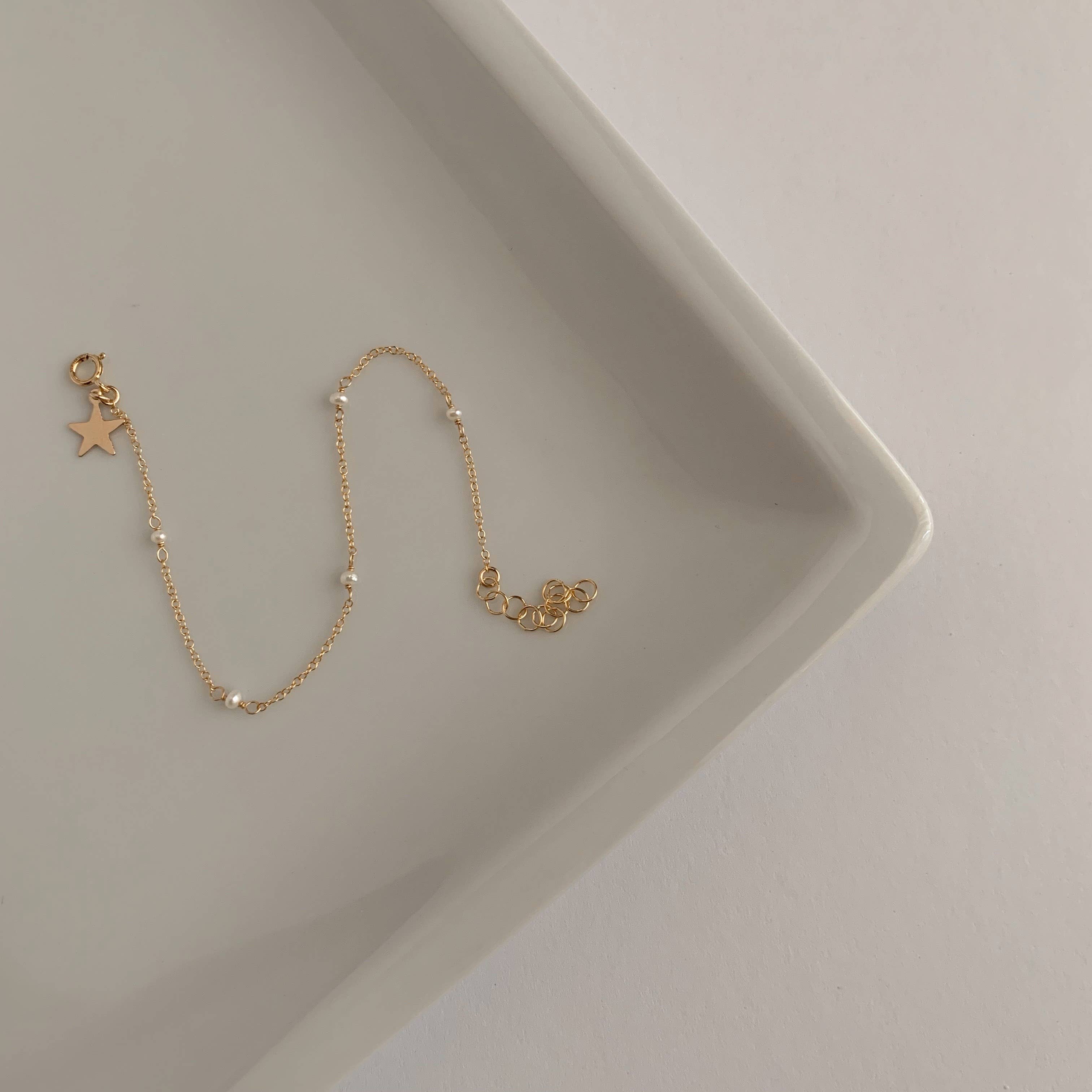 Lluvia Bracelet - Gold Filled / Pearl