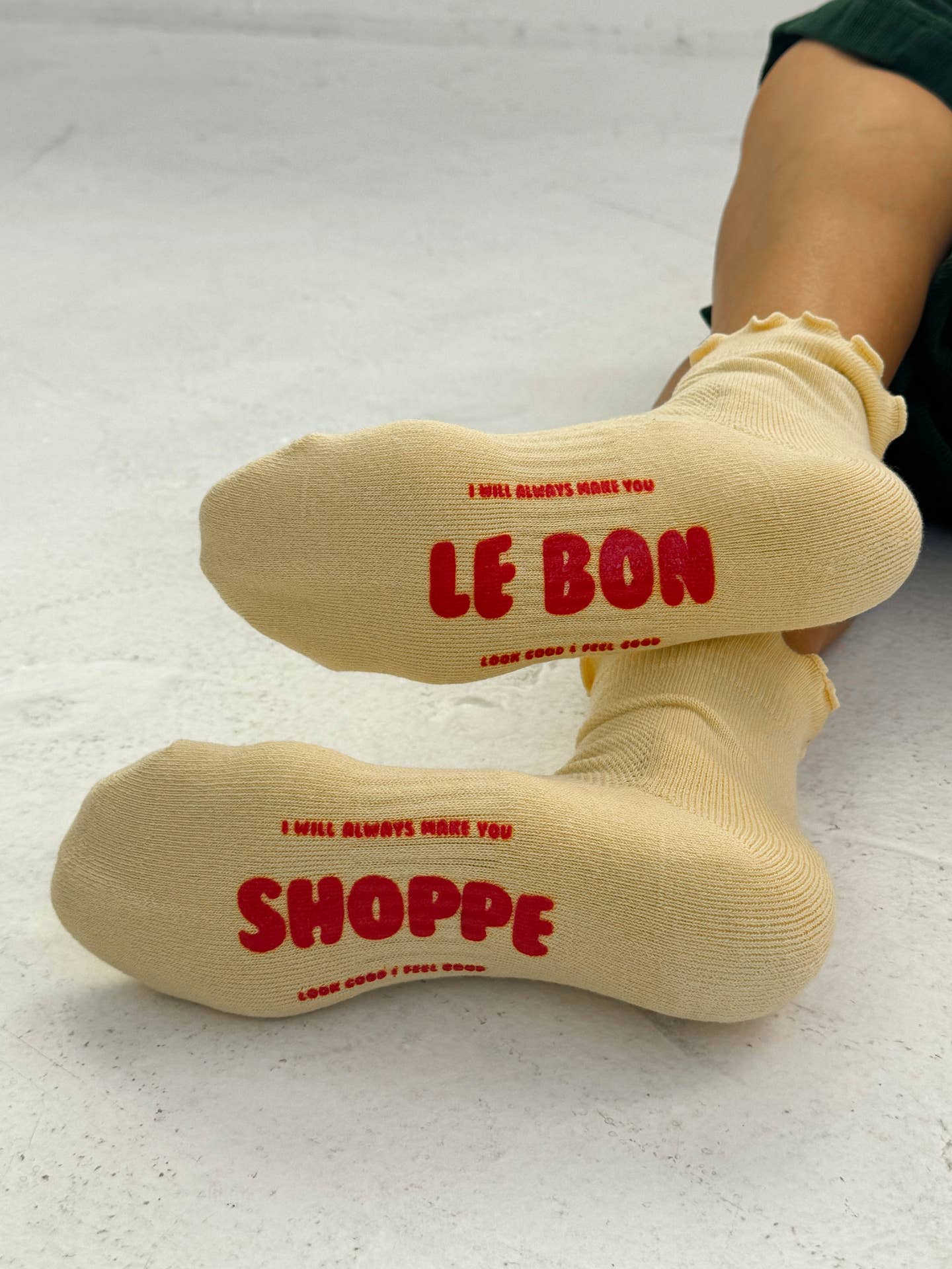 Ruffled Hugger Crew Socks