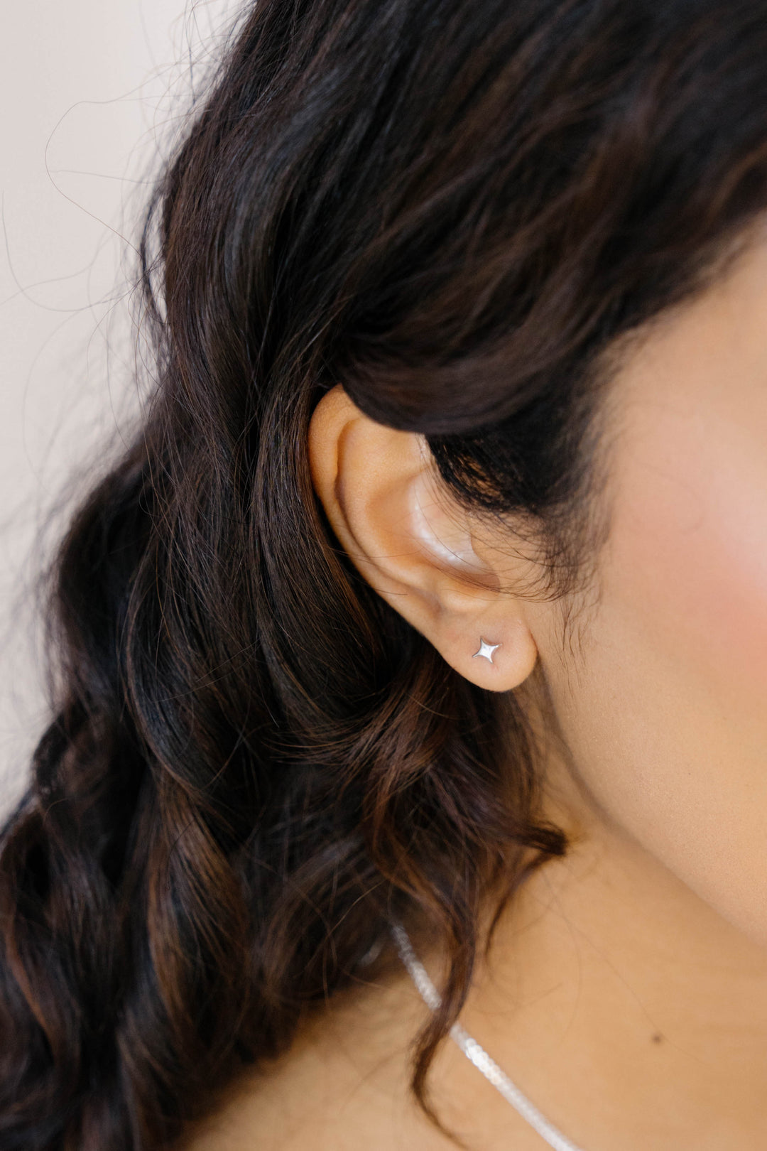 Scarlet Studs - 14K White Gold