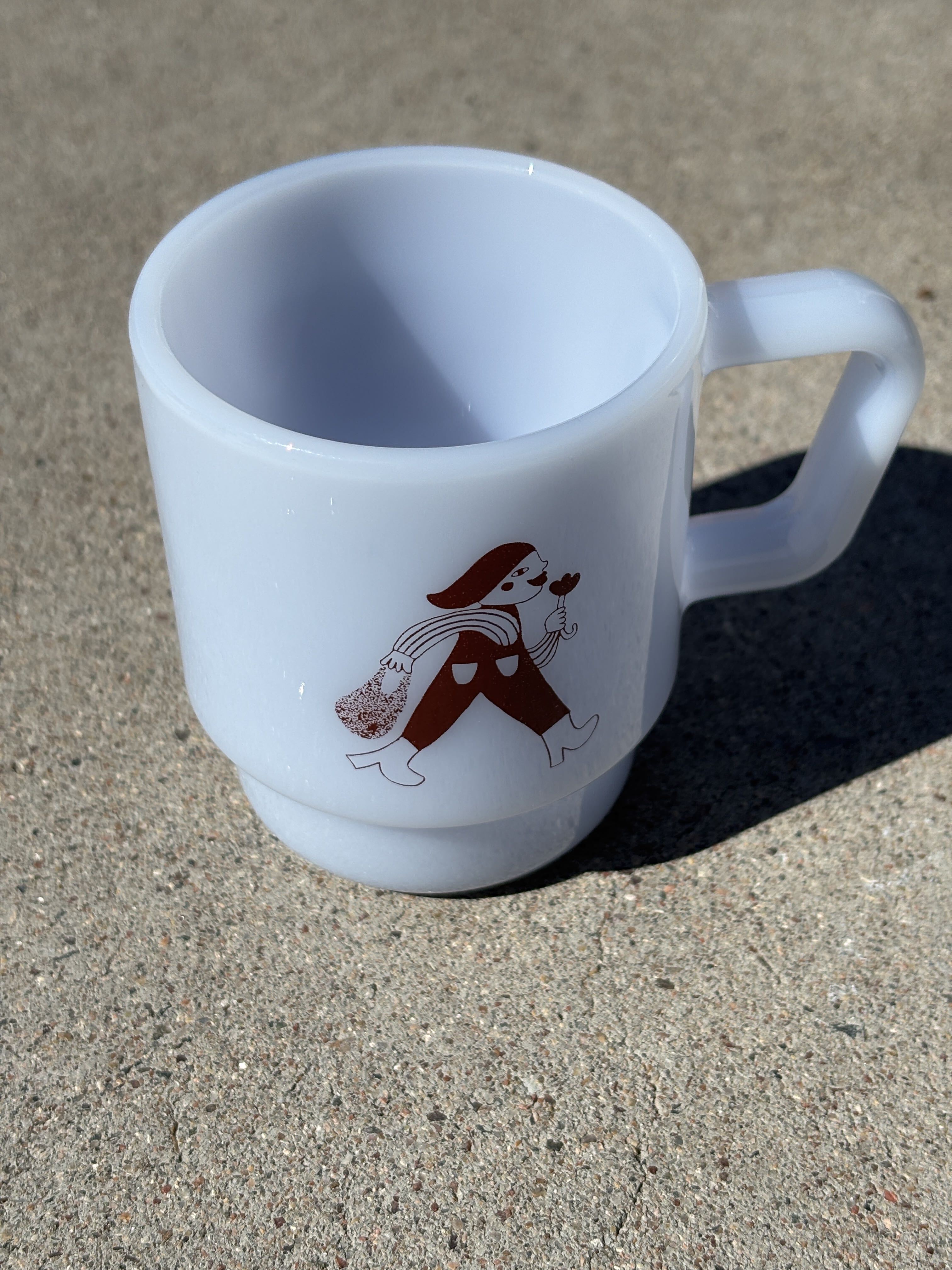LoNo Milk Glass Mug