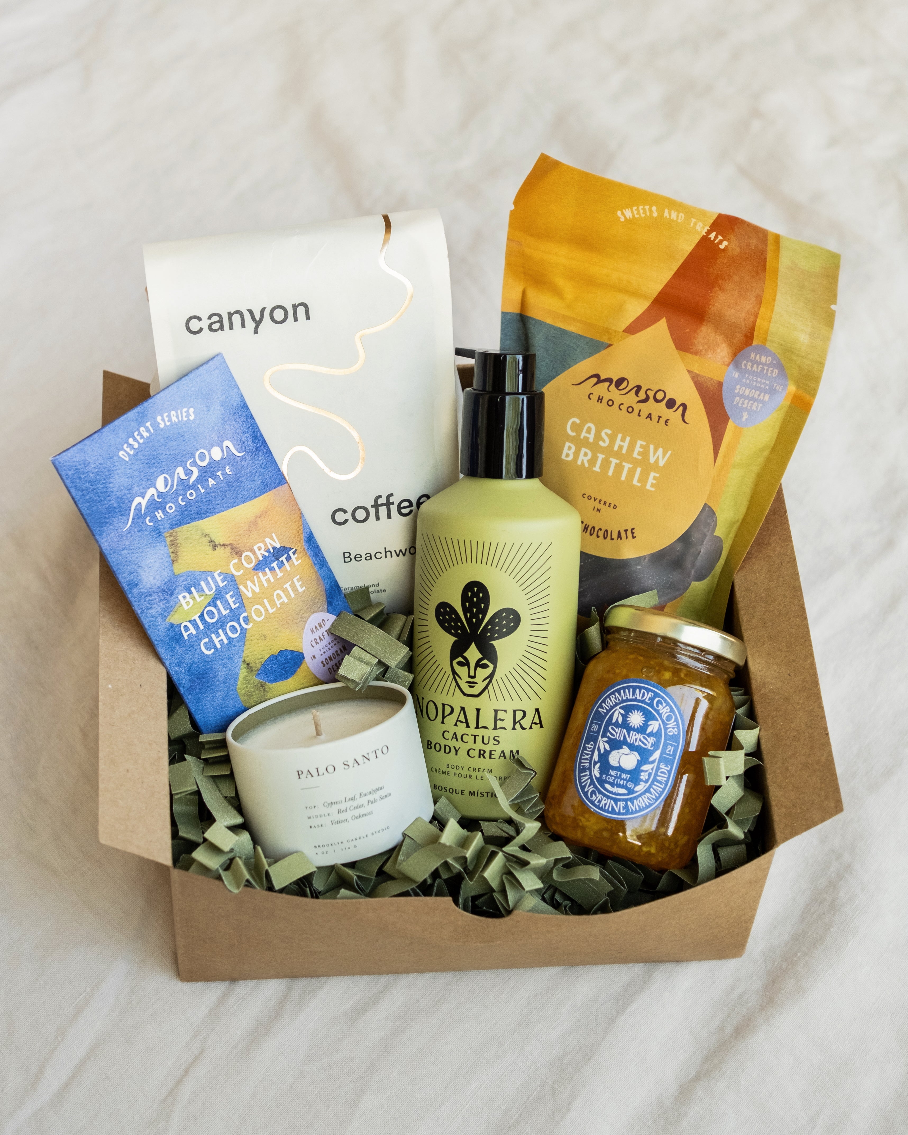 LoNo-Group_Gifting-4.jpg
