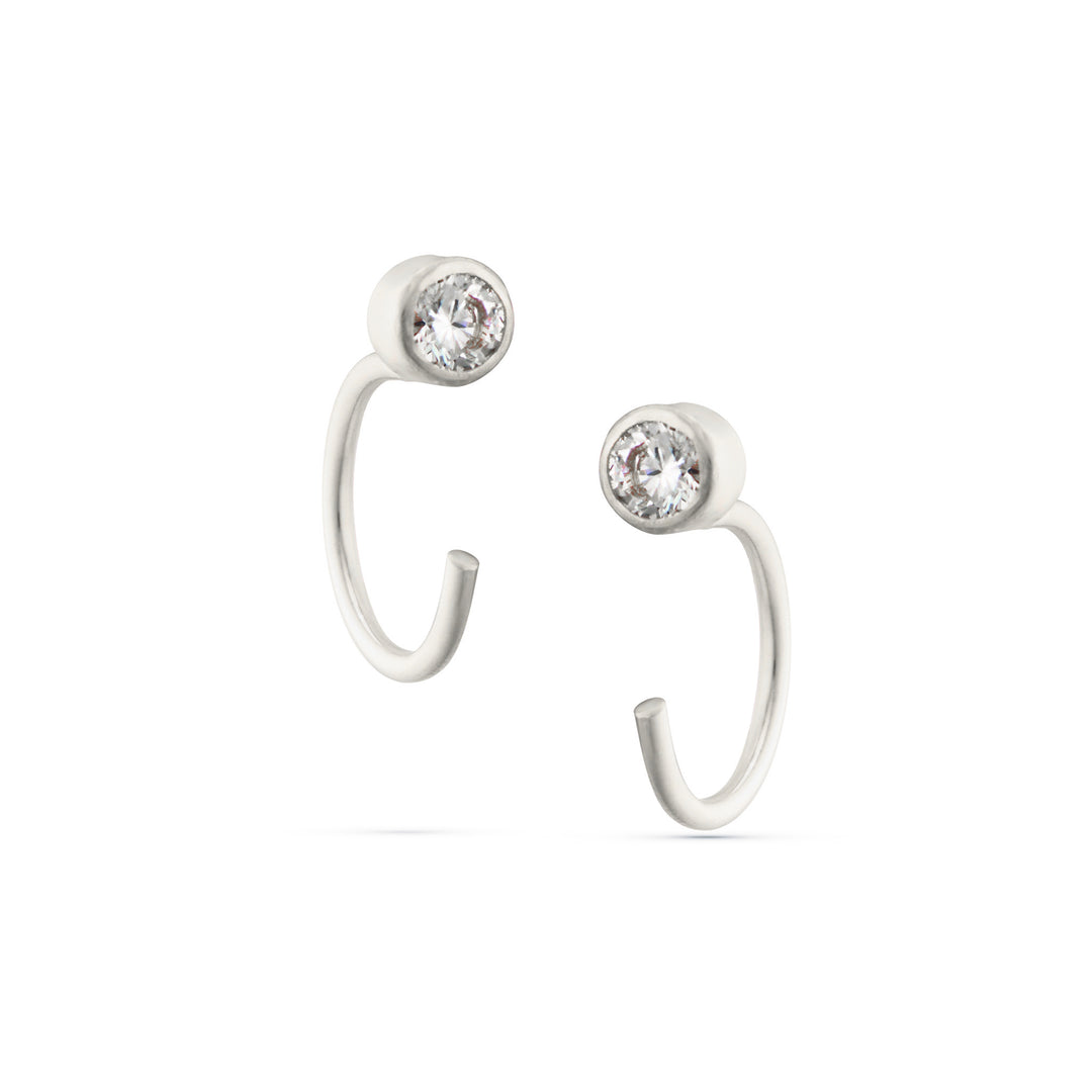 Shine_Hug_Studs_Silver_0495_2048px_1080x_1ba3801a-2c10-46e5-ae97-5305c00e7669.jpg