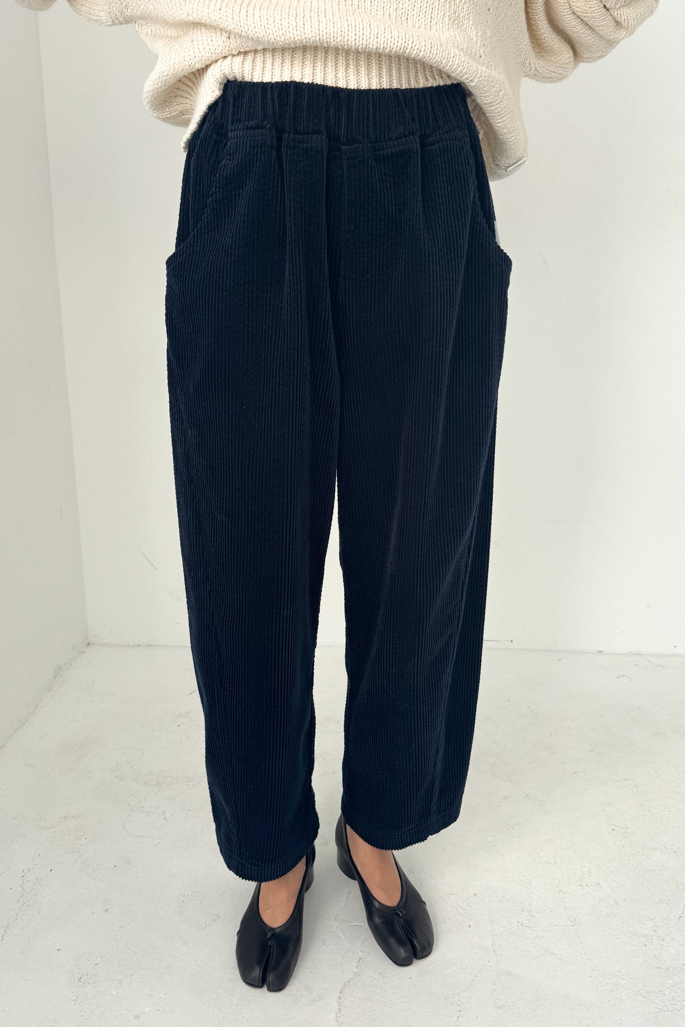 Soft Corduroy Arc Pants