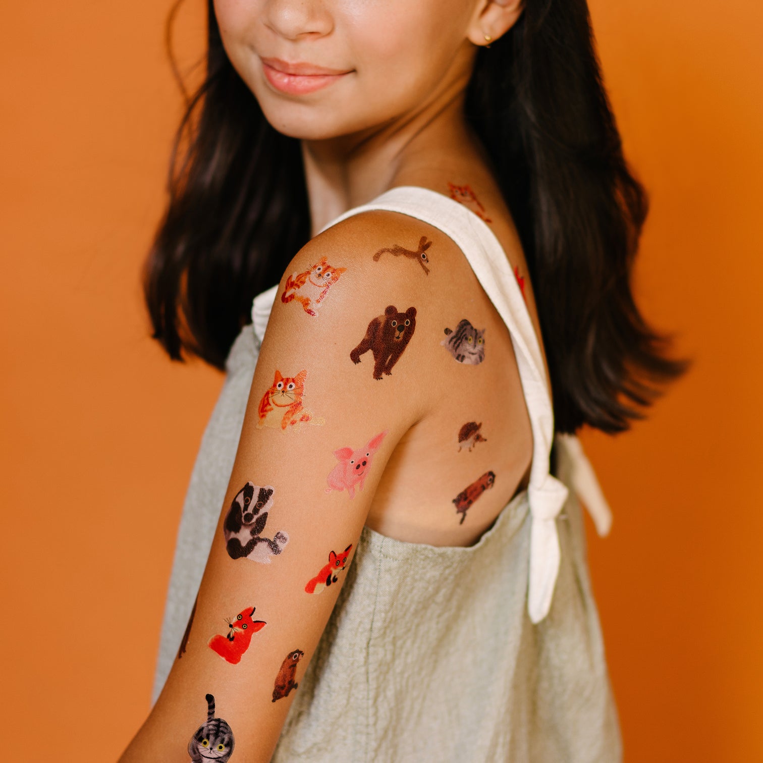 Tattly_Kevin_Waldron_Furry_Friends_01_1512x_ade89ae3-913c-4a05-8374-25e8f2549a2e.jpg