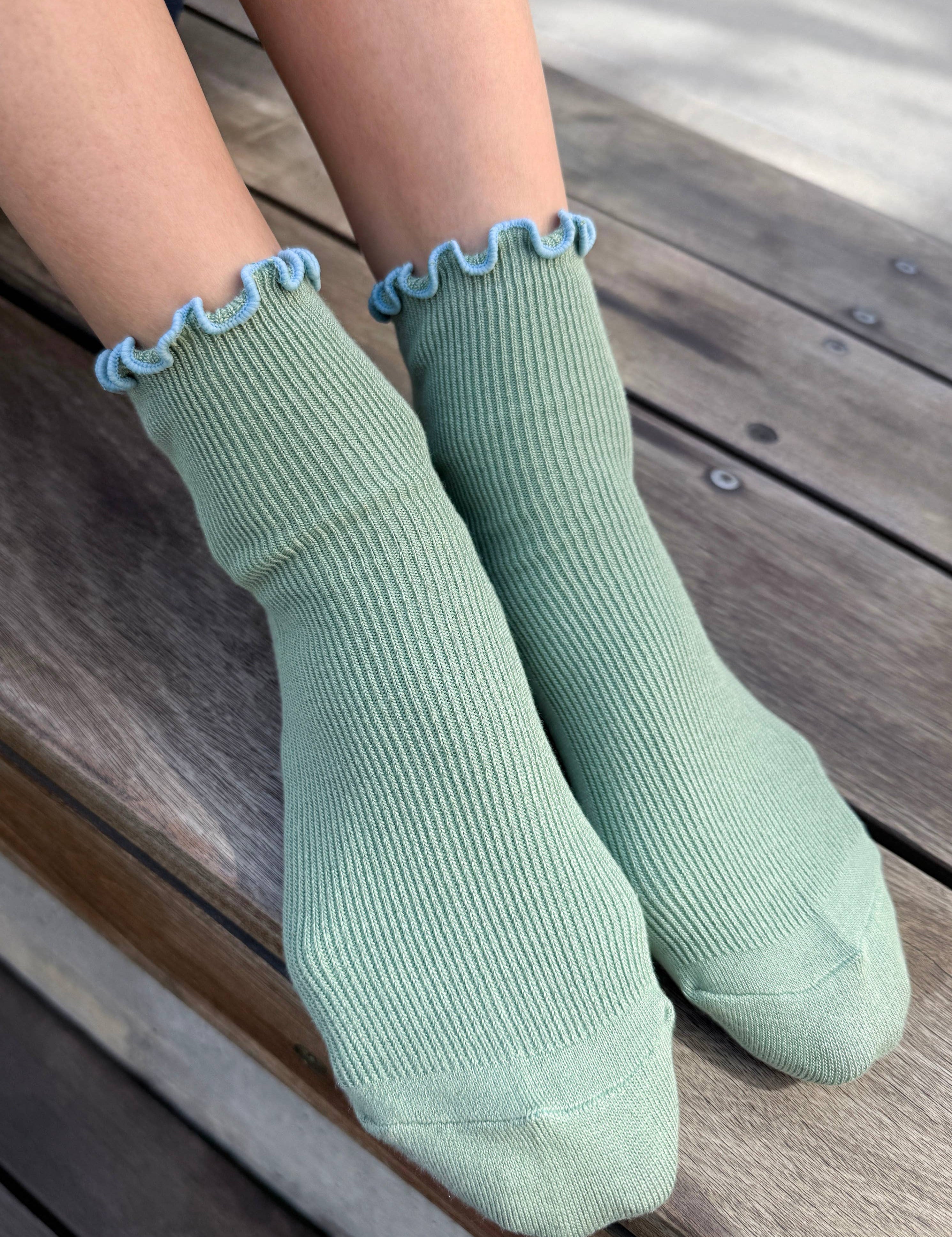 The Petite Ruffled Modal Socks