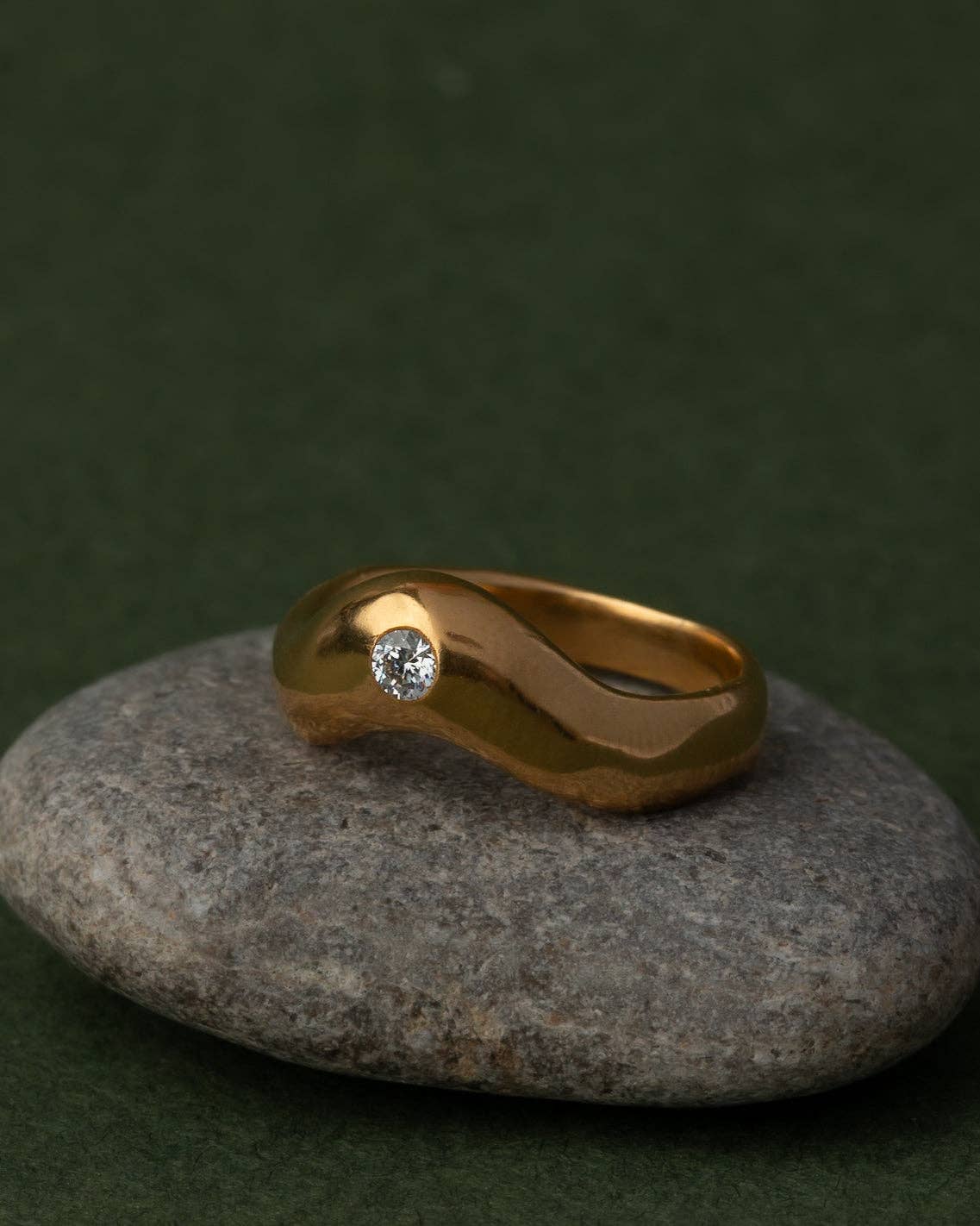 Crest Ring