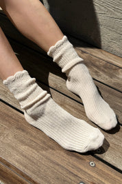 Linen Scallop Socks
