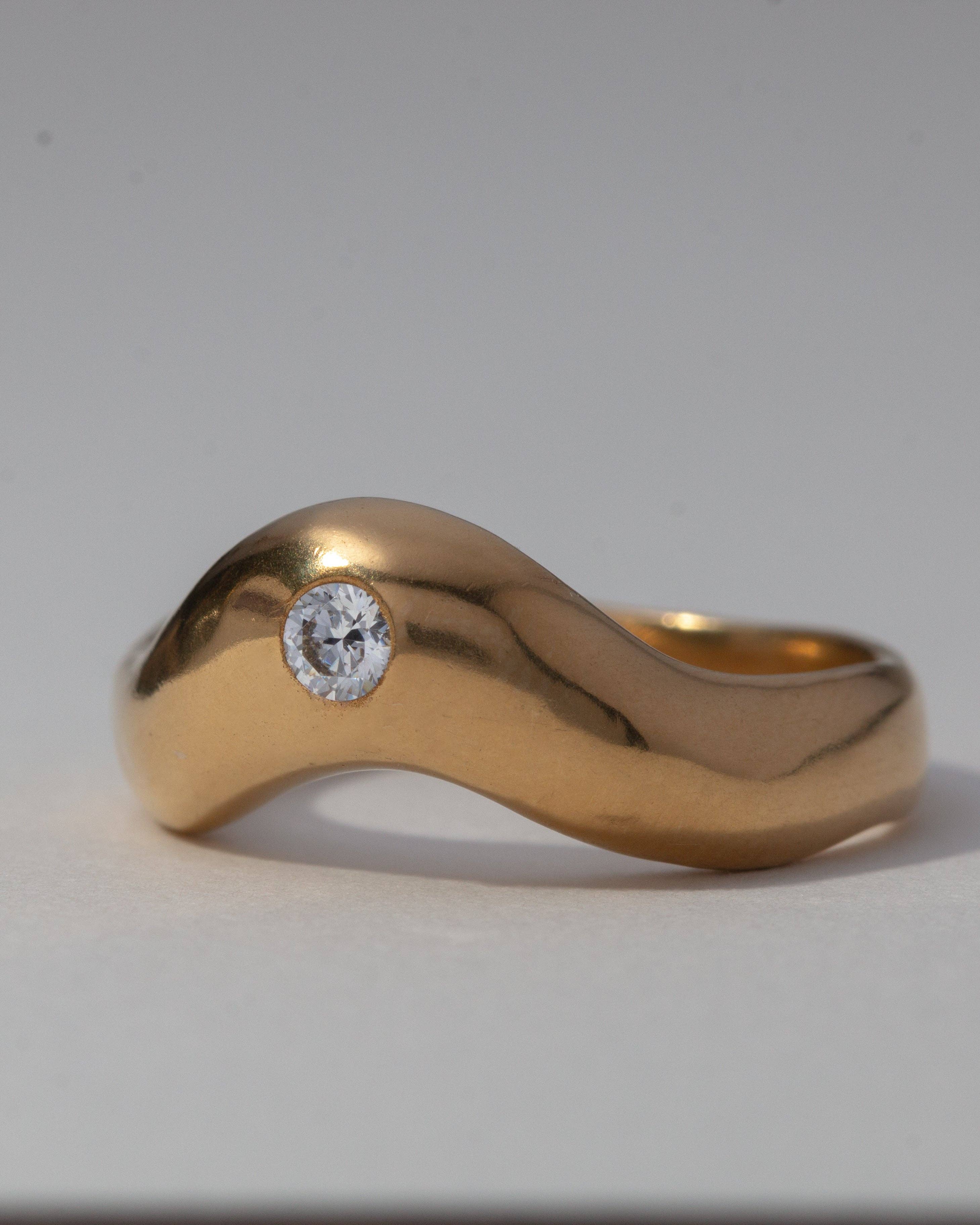Crest Ring