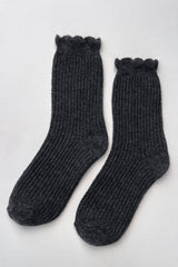 Linen Scallop Socks
