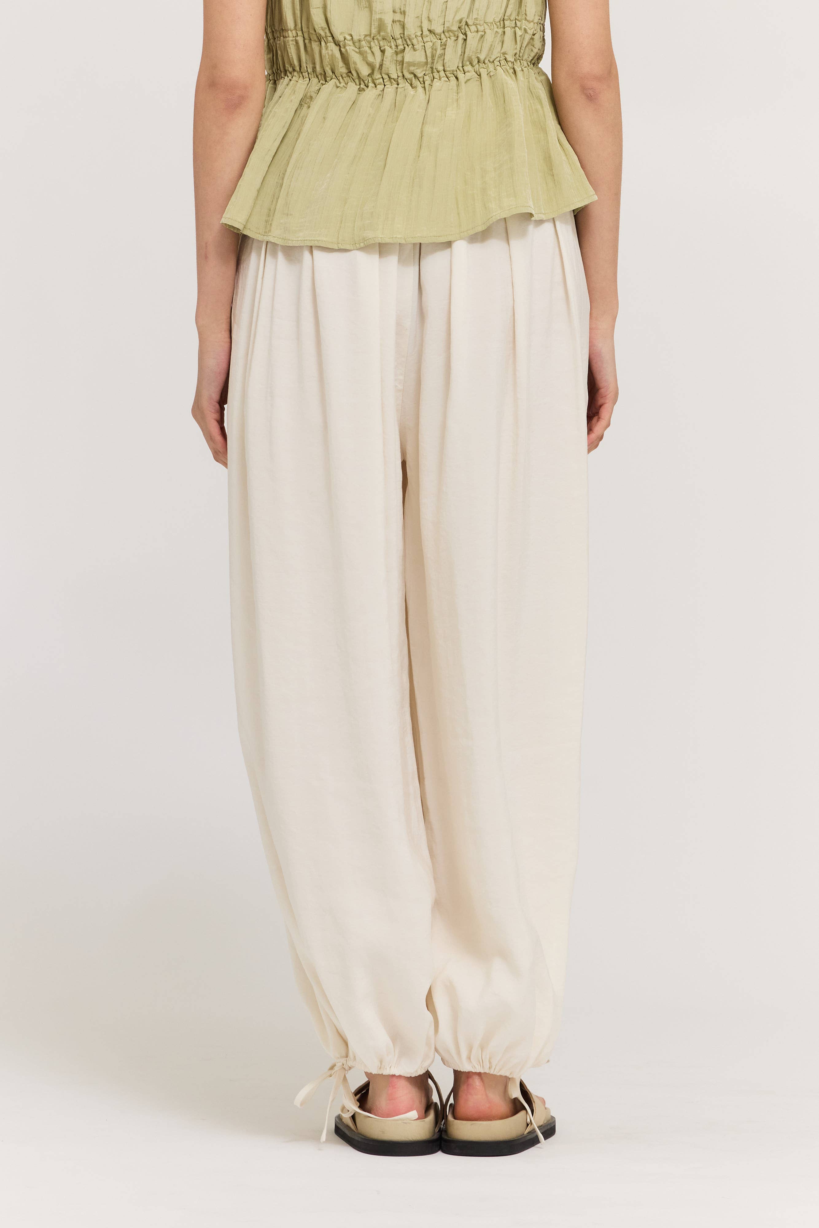 Pleated Waist Balloon Pants