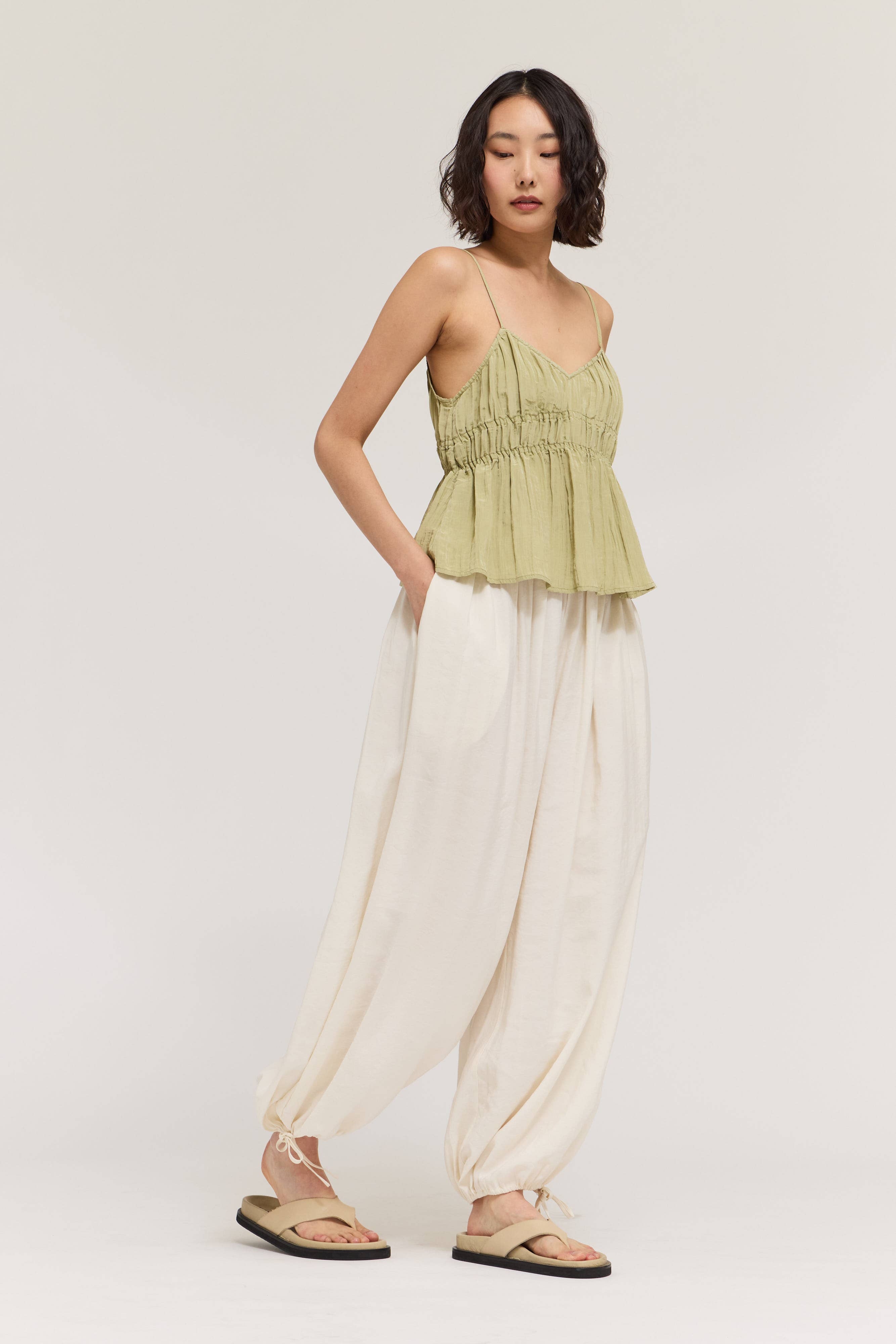 Pleated Waist Balloon Pants
