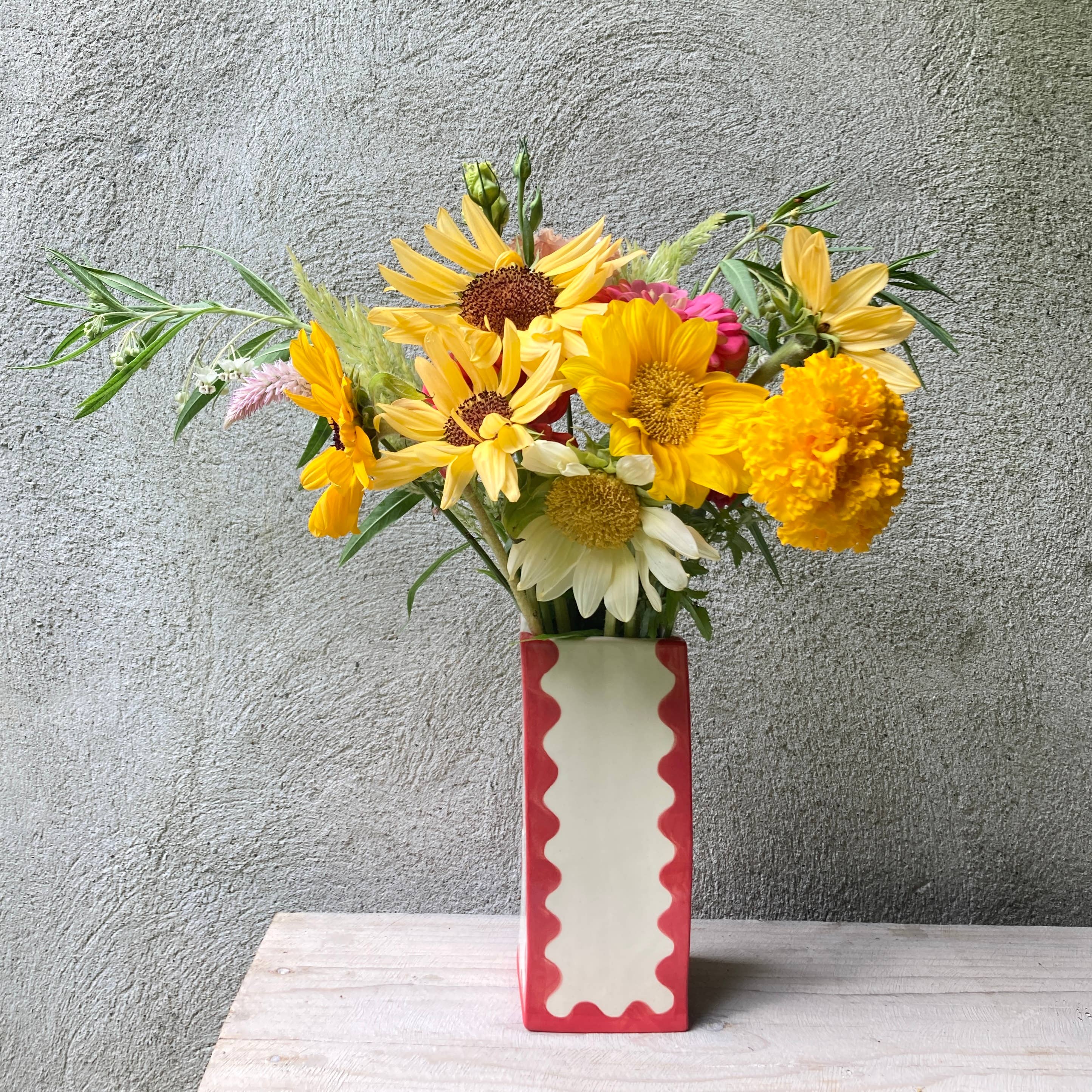 Square Scallop Vase - Red