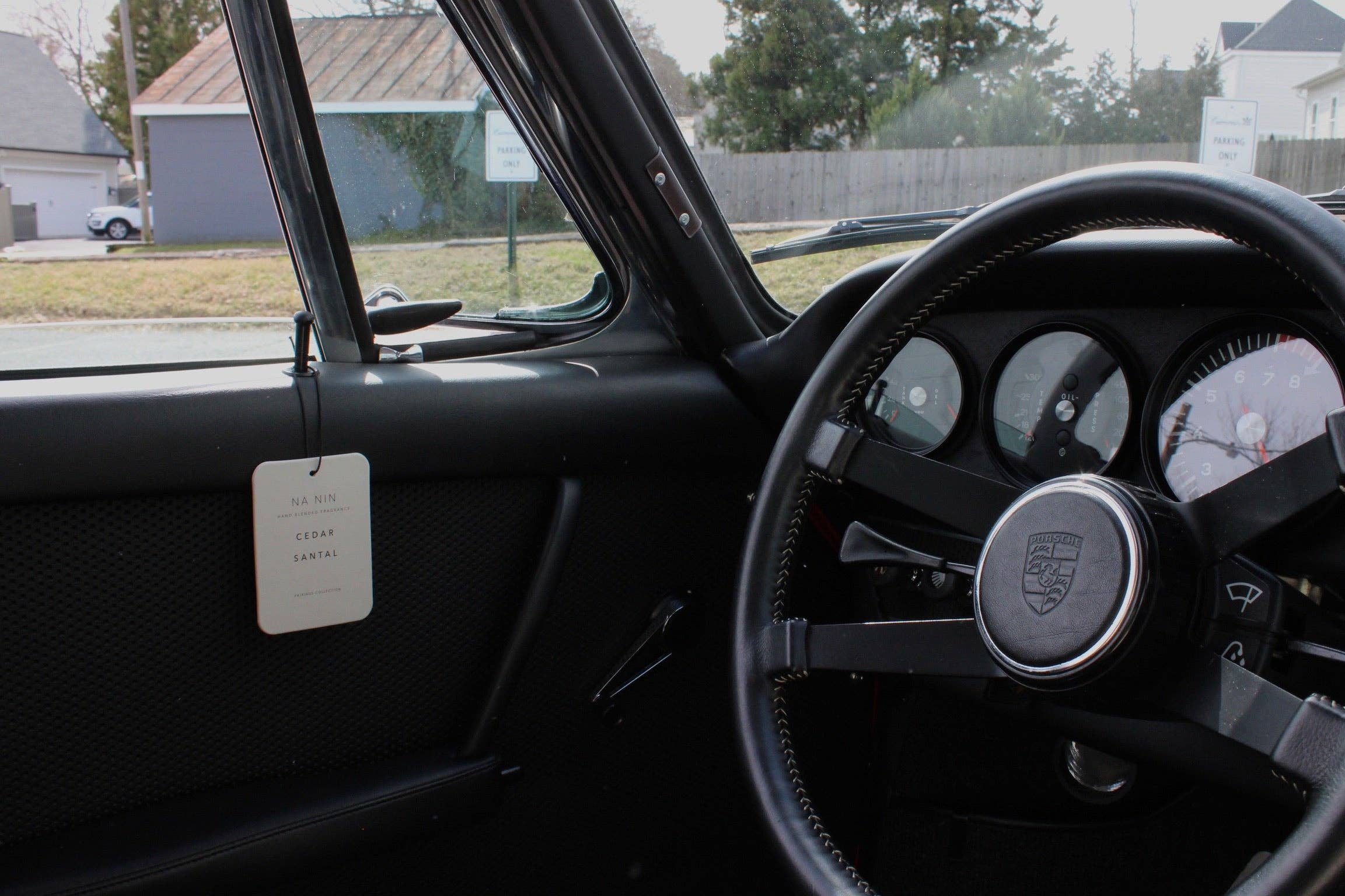 Cedar & Santal Fragrance Card