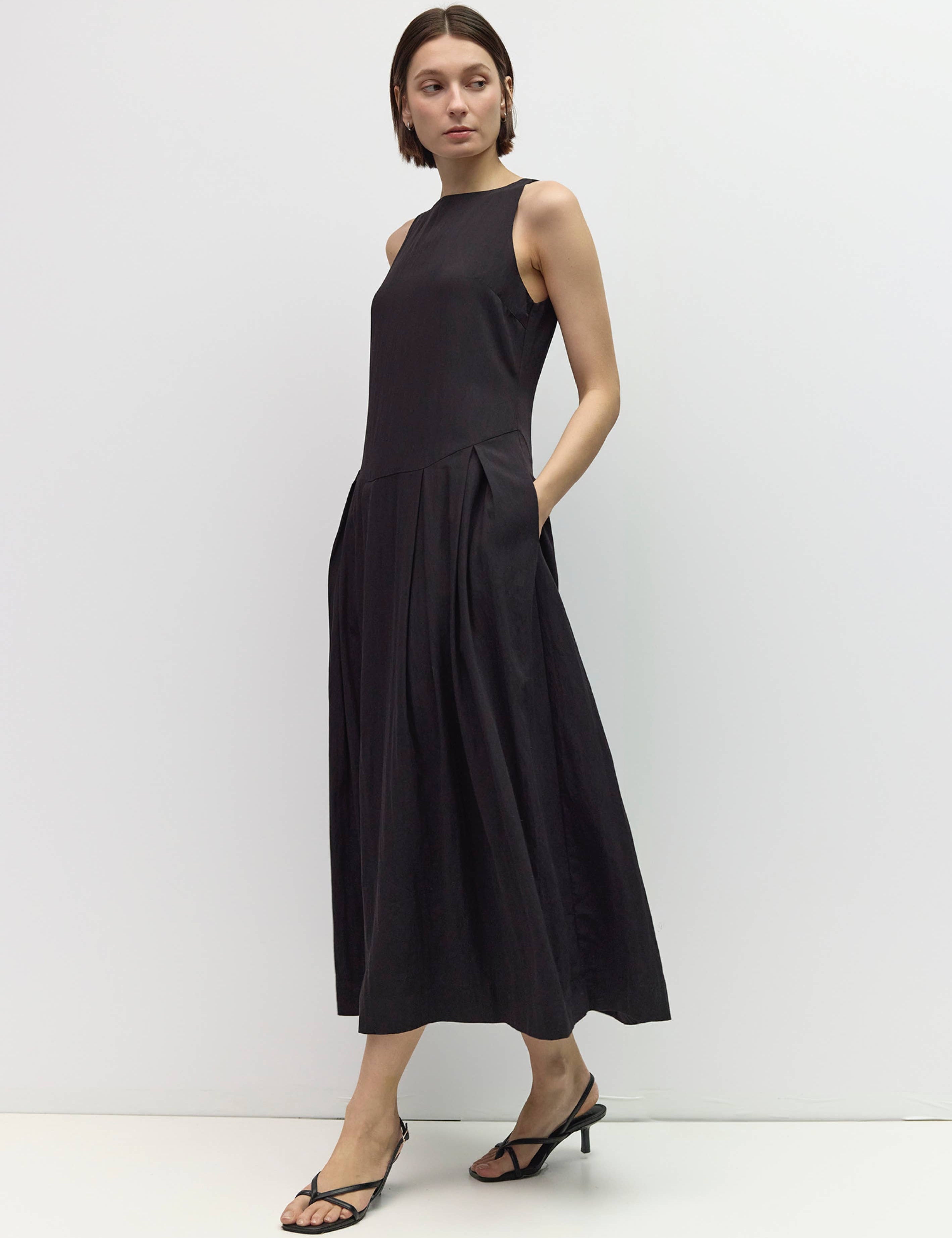 The Lucinda Dress