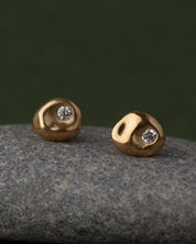Pebble Studs