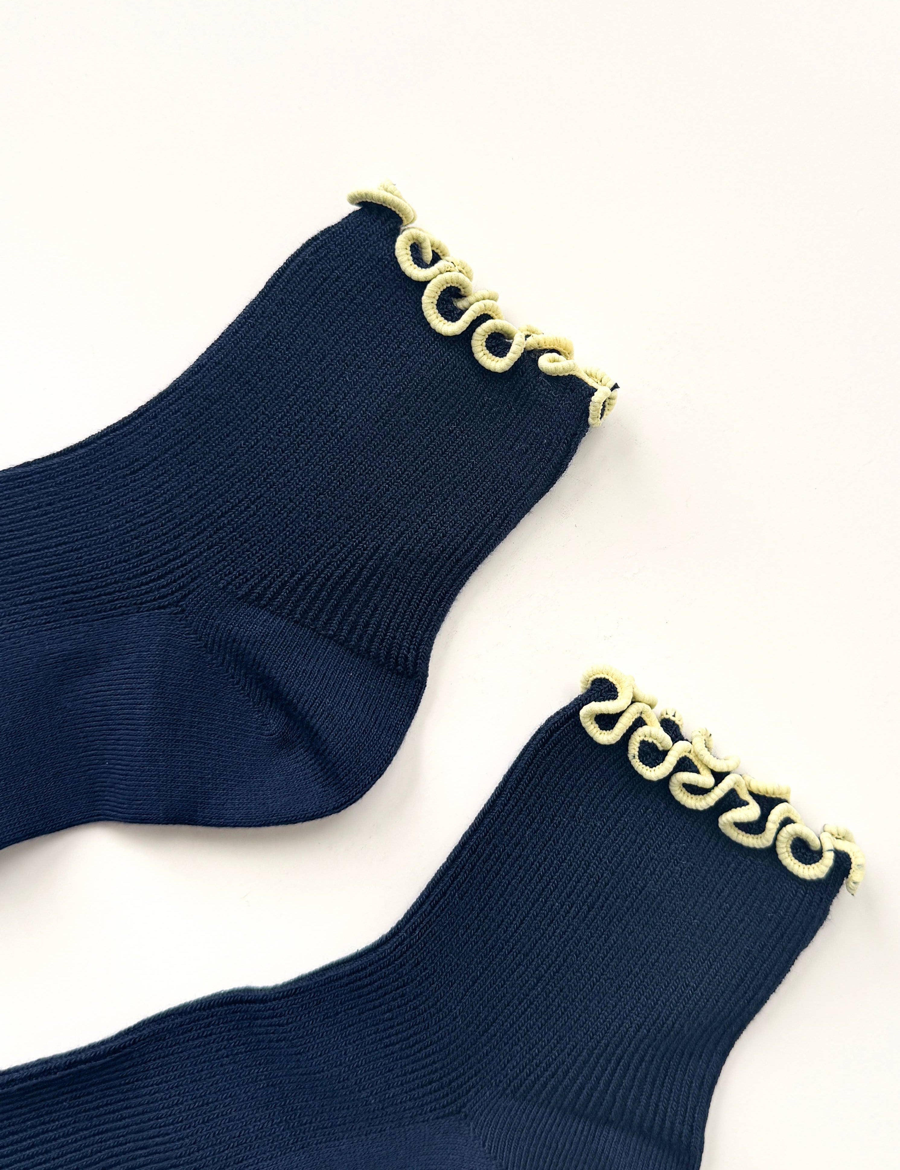 The Petite Ruffled Modal Socks