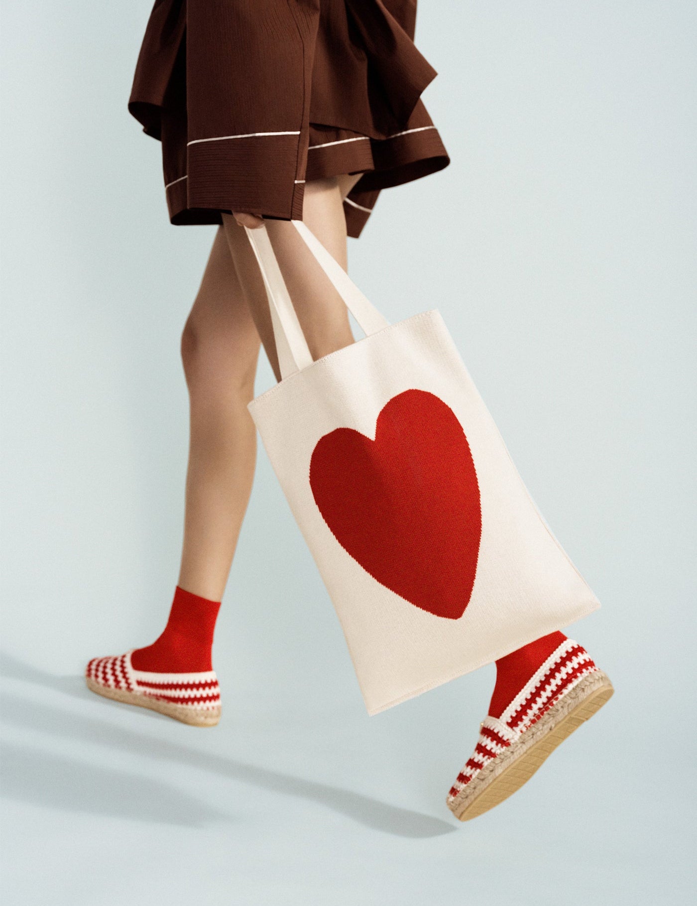 hfb_109319_love_tote_bag_red-2100.jpg
