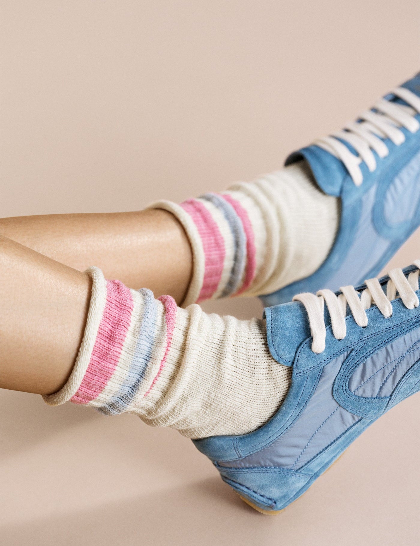 hfb_113099_slub_roll_top_athleisure_crew_ivory-2668_1c6ebaf5-ae9c-4702-b70b-0db04b6412a0.jpg