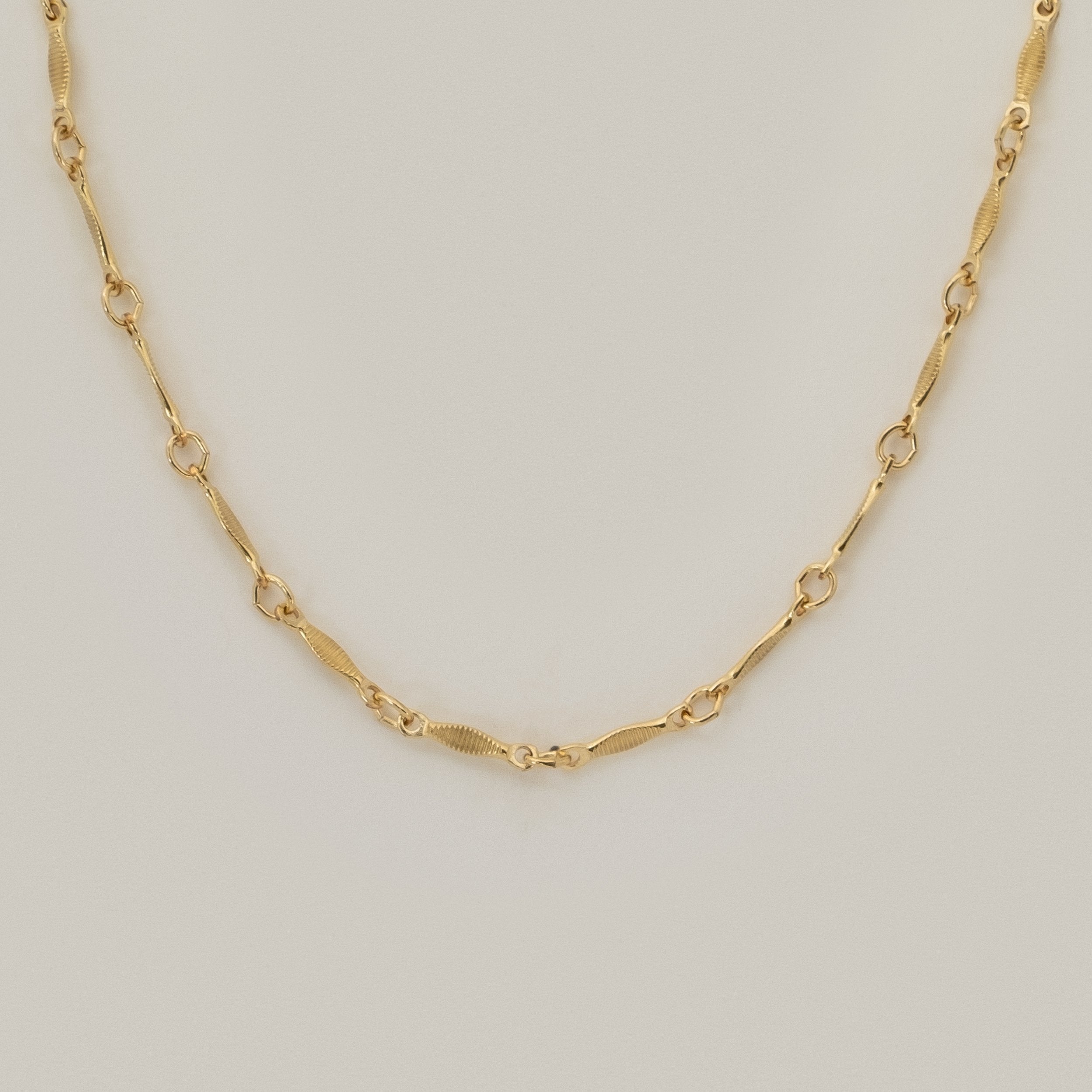 merewif-june-choker-gold-2.jpg
