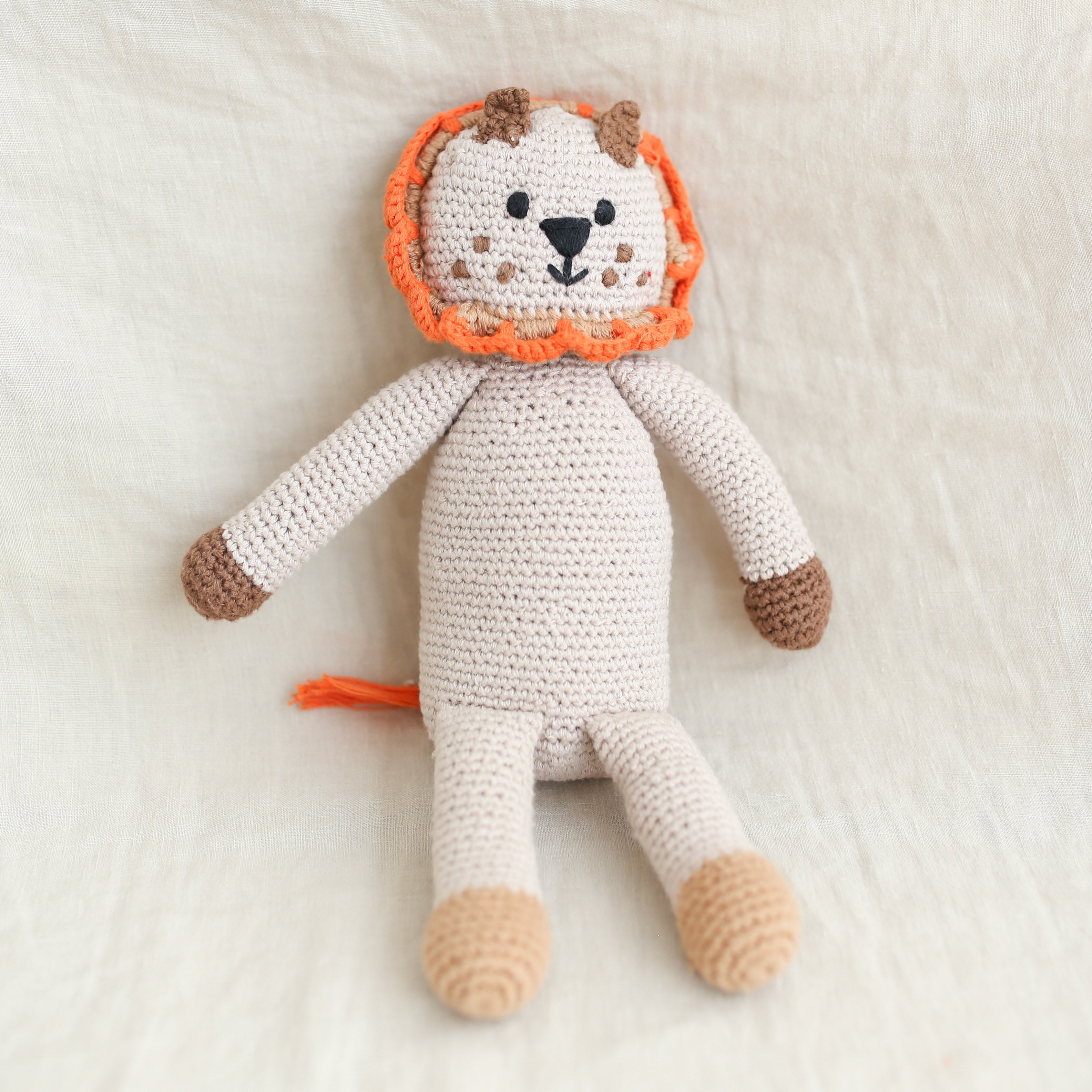 Lion Rattle